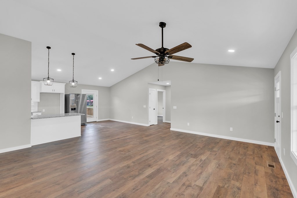 586 Harleys Ridge Road Sparta, TN 38583 - Photo 17 of 28