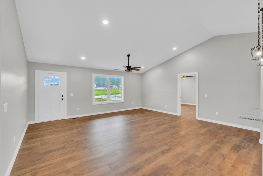 586 Harleys Ridge Road Sparta, TN 38583 - Photo 18 of 28