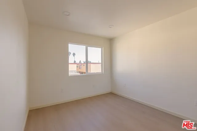 $2,900 | 1120 West 110th Street, Unit 1/2, Los Angeles, CA 90044