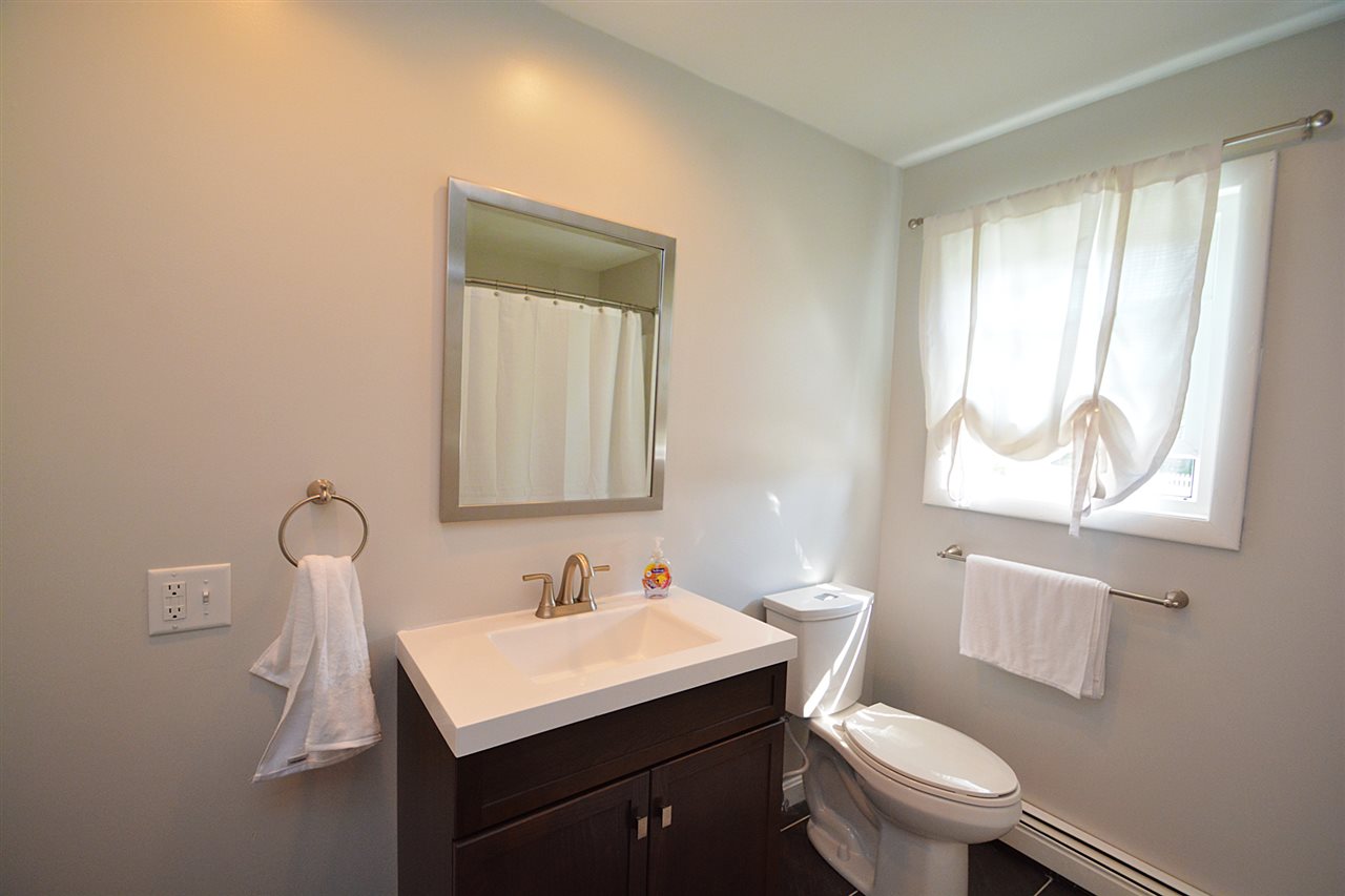 13 Gerrish Road Dover, NH 03820 - Photo 19 of 40