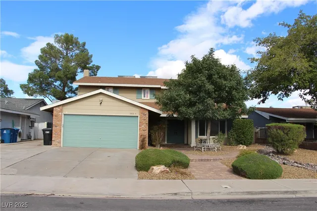 $2,650 | 303 Heather Drive, Henderson, NV 89002