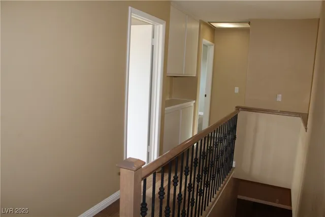 $2,650 | 303 Heather Drive, Henderson, NV 89002