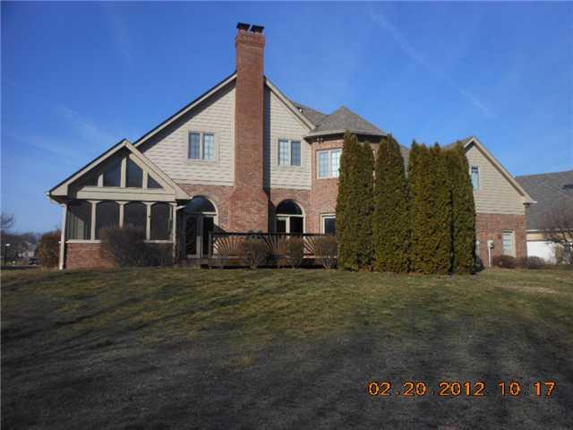2181 Ridgemere Way Greenwood, IN 46143 - Photo 2 of 10 Gallery Image 2