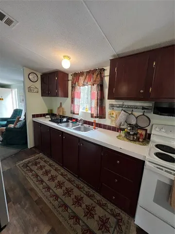 $399,000 | 589 Southwest Cumorah Hill Street, Fort White, FL 32038