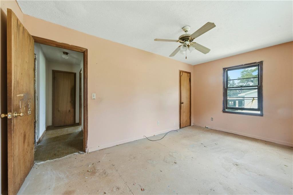 535 Kent Street Bowdon, GA 30108 - Photo 13 of 21