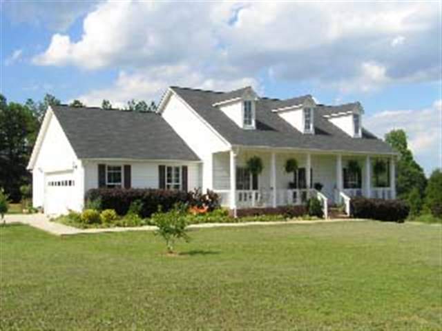 570 Waddell Road Woodruff, SC 29388 - Photo 1 of 25