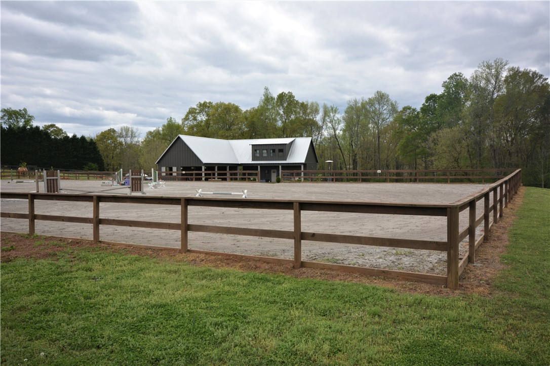 731 Dunklin Bridge Road Fountain Inn, SC 29644 - Photo 14 of 19