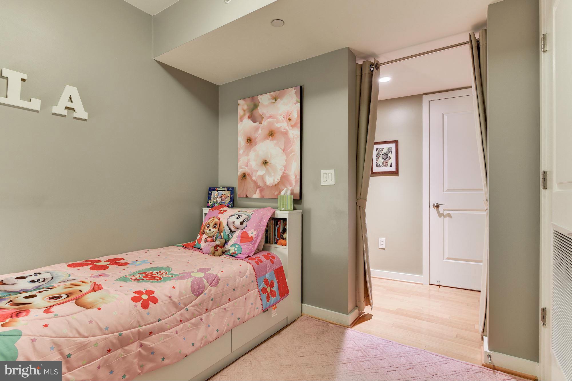 1025 First Street Southeast, Unit 509 Washington, DC 20003 - Photo 15 of 20 Den