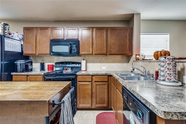 $289,000 | 9009 Quarry Ridge Trail, Fort Worth, TX 76244