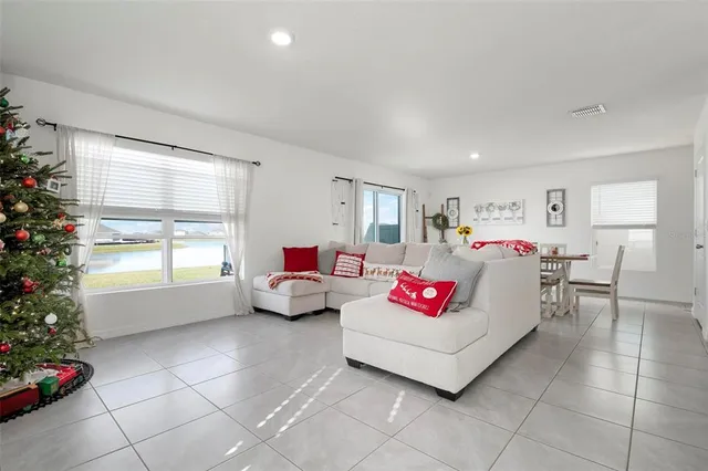 $399,900 | 10215 Charlotte Dr., Parrish, FL 34219