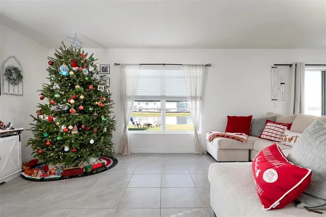 $399,900 | 10215 Charlotte Dr., Parrish, FL 34219