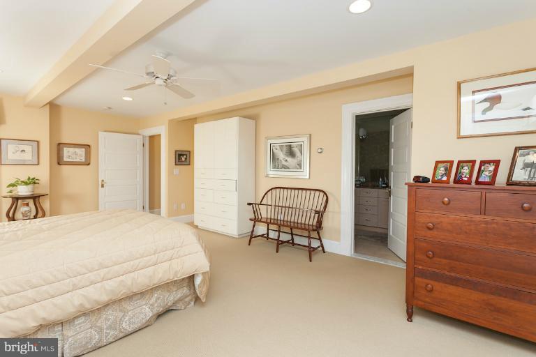 2200 Chilham Road Baltimore, MD 21209 - Photo 20 of 30 Bedroom (Master)