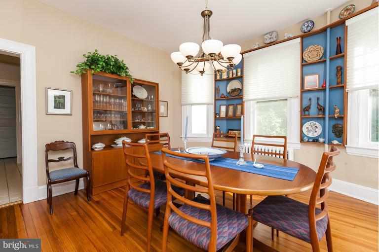2200 Chilham Road Baltimore, MD 21209 - Photo 23 of 30 Dining Room