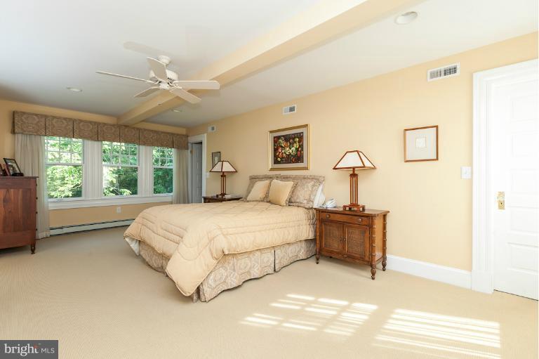 2200 Chilham Road Baltimore, MD 21209 - Photo 28 of 30 Bedroom (Master)