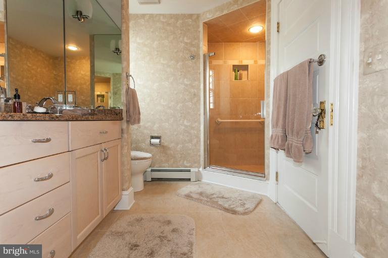 2200 Chilham Road Baltimore, MD 21209 - Photo 10 of 30 Bath (Master)