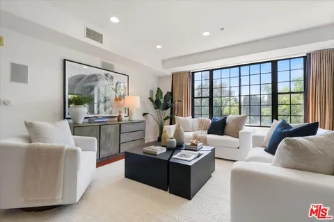 $1,299,000 | 107 North Swall Drive, Unit 303, Los Angeles, CA 90048