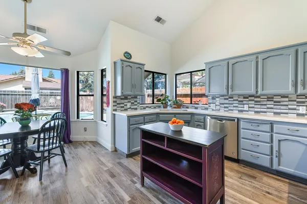 $548,444 | 2043 Escalon Avenue, Clovis, CA 93611