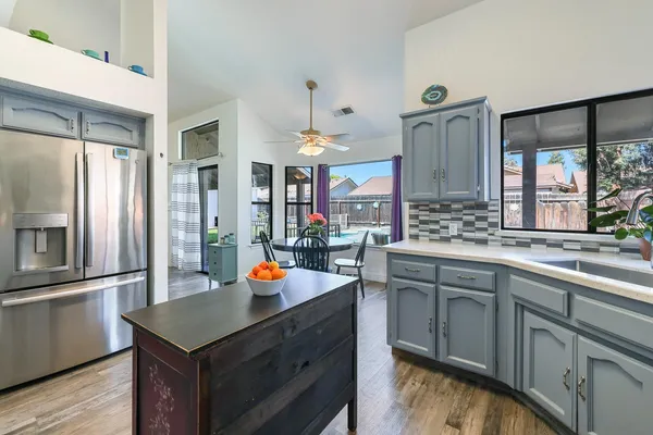 $548,444 | 2043 Escalon Avenue, Clovis, CA 93611