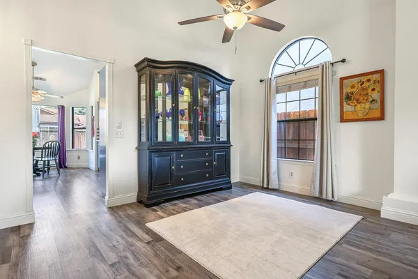 $548,444 | 2043 Escalon Avenue, Clovis, CA 93611