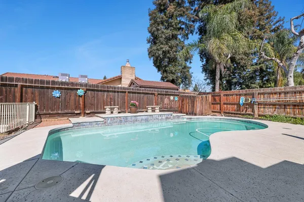 $548,444 | 2043 Escalon Avenue, Clovis, CA 93611