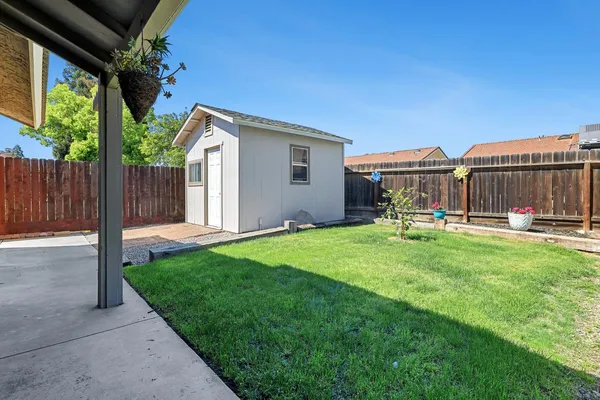 $548,444 | 2043 Escalon Avenue, Clovis, CA 93611