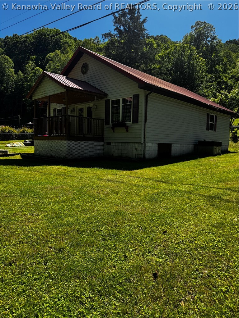 3728 Garrett Fork Road Chapmanville, WV 25508 - Photo 2 of 29 Gallery Image 2