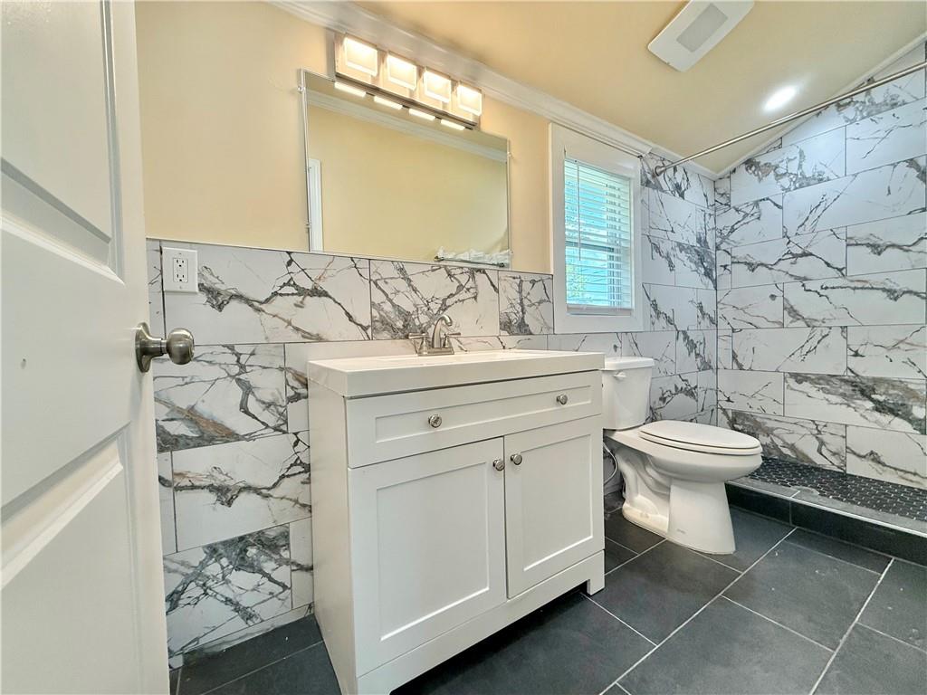 1759 Bolton Road Northwest Atlanta, GA 30318 - Photo 22 of 34 Gallery Image 22