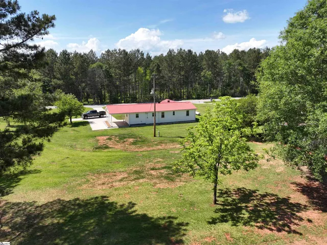 $360,000 | 566 West Pine Grove Road, Fair Play, SC 29643