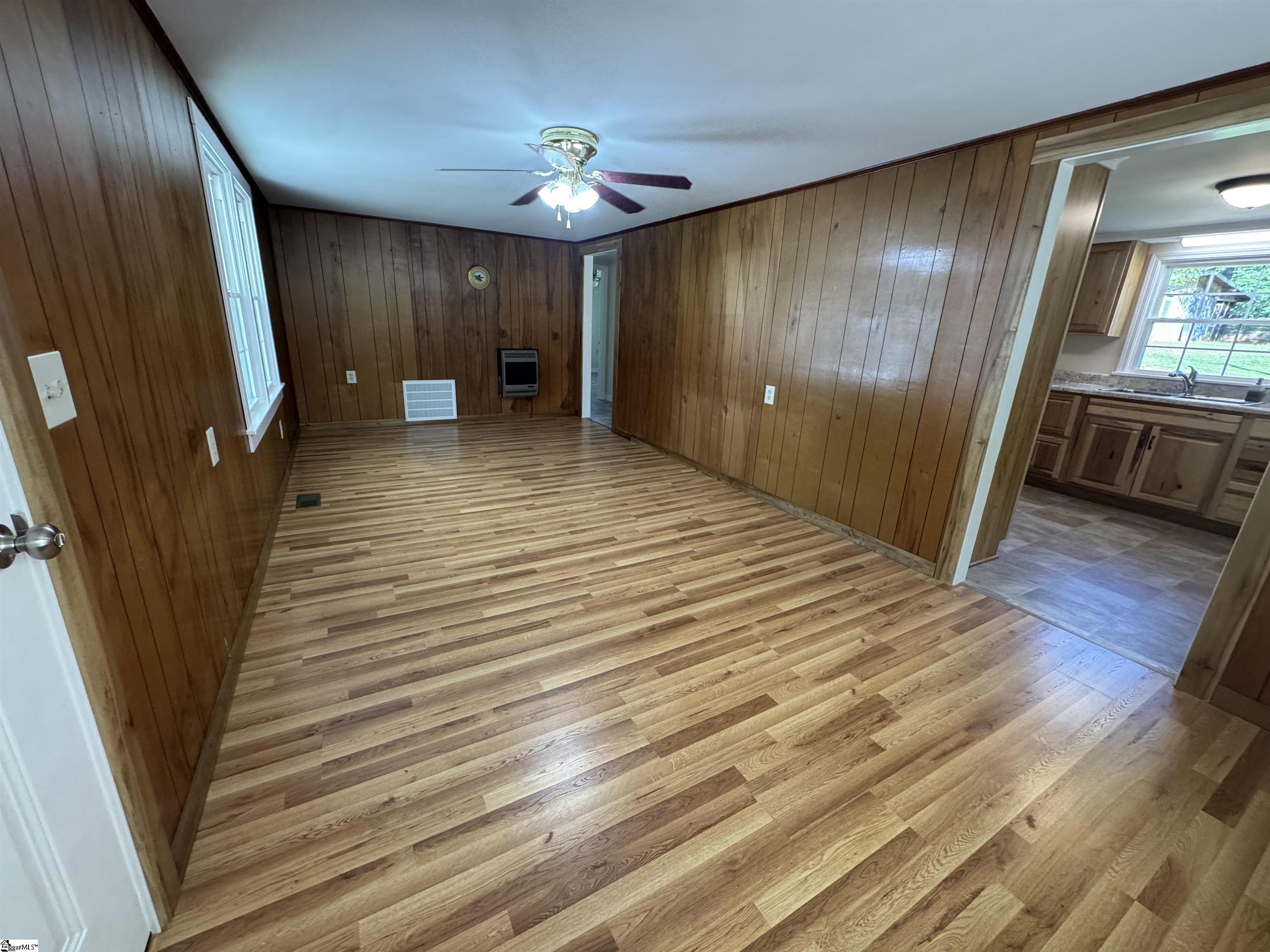 566 West Pine Grove Road Fair Play, SC 29643 - Photo 24 of 47 Gallery Image 24