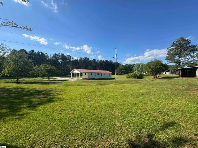 $360,000 | 566 West Pine Grove Road, Fair Play, SC 29643