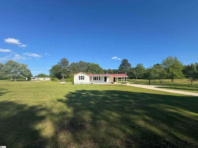 $360,000 | 566 West Pine Grove Road, Fair Play, SC 29643