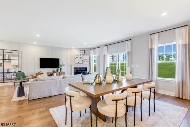 $1,029,355 | 13 Eastwood Terrace, East Hanover, NJ 07936