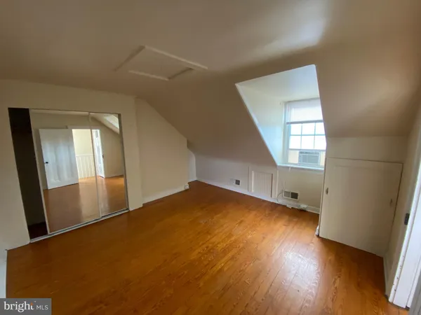 $1,645 | 604 Caroline Street, Unit 2, Fredericksburg, VA 22401