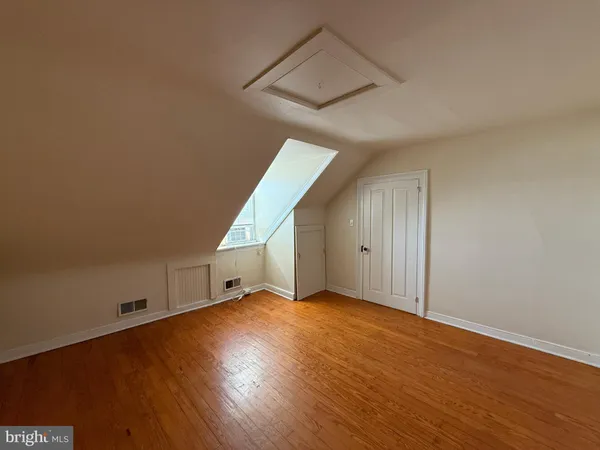 $1,695 | 604 Caroline Street, Unit 2, Fredericksburg, VA 22401