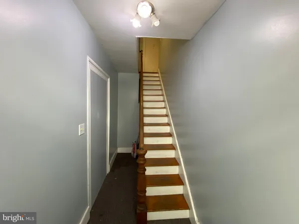 $1,645 | 604 Caroline Street, Unit 2, Fredericksburg, VA 22401