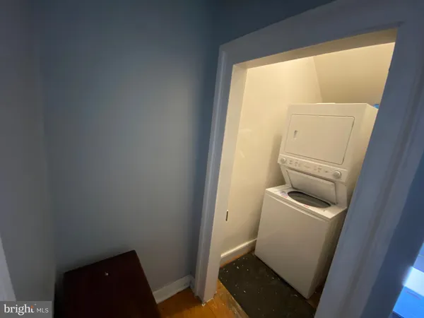 $1,645 | 604 Caroline Street, Unit 2, Fredericksburg, VA 22401