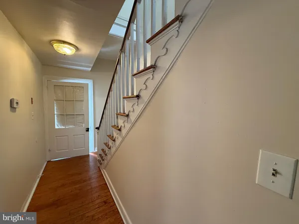 $1,695 | 604 Caroline Street, Unit 2, Fredericksburg, VA 22401