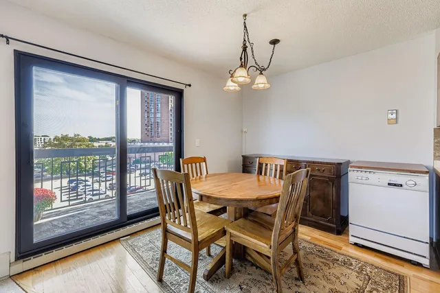 $139,000 | 6615 Lake Shore Drive South, Unit 604, Richfield, MN 55423