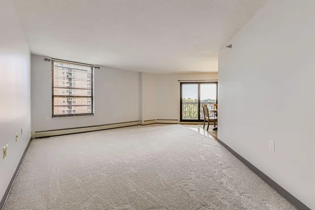 $139,000 | 6615 Lake Shore Drive South, Unit 604, Richfield, MN 55423