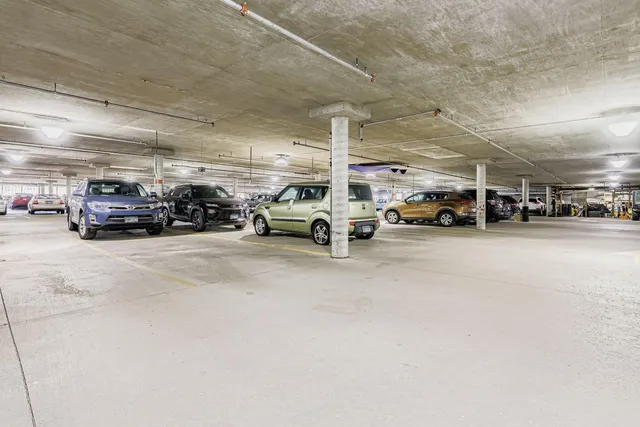 $139,000 | 6615 Lake Shore Drive South, Unit 604, Richfield, MN 55423