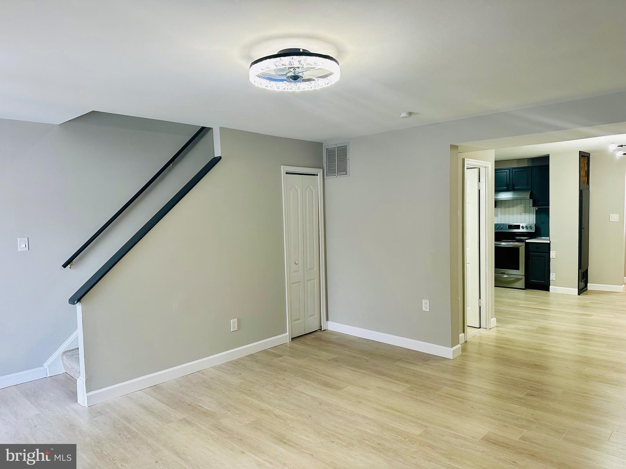 9260 Taney Road Manassas, VA 20110 - Photo 3 of 31 Gallery Image 3
