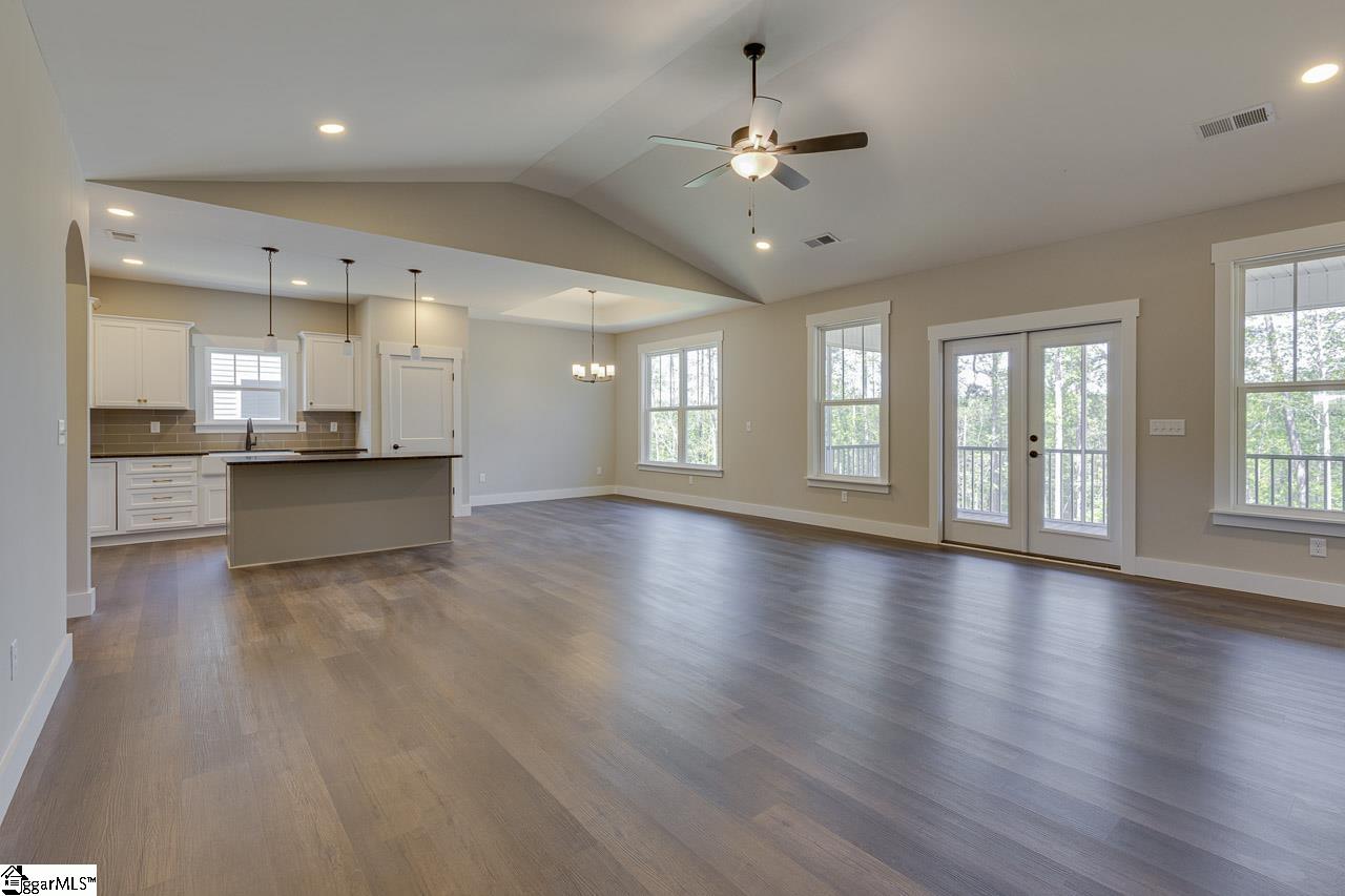 123 Hideaway Lane Easley, SC 29640 - Photo 11 of 47
