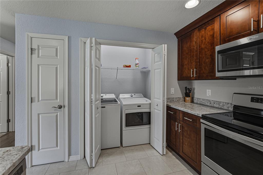 4924 South Dossey Road Lakeland, FL 33811 - Photo 12 of 41