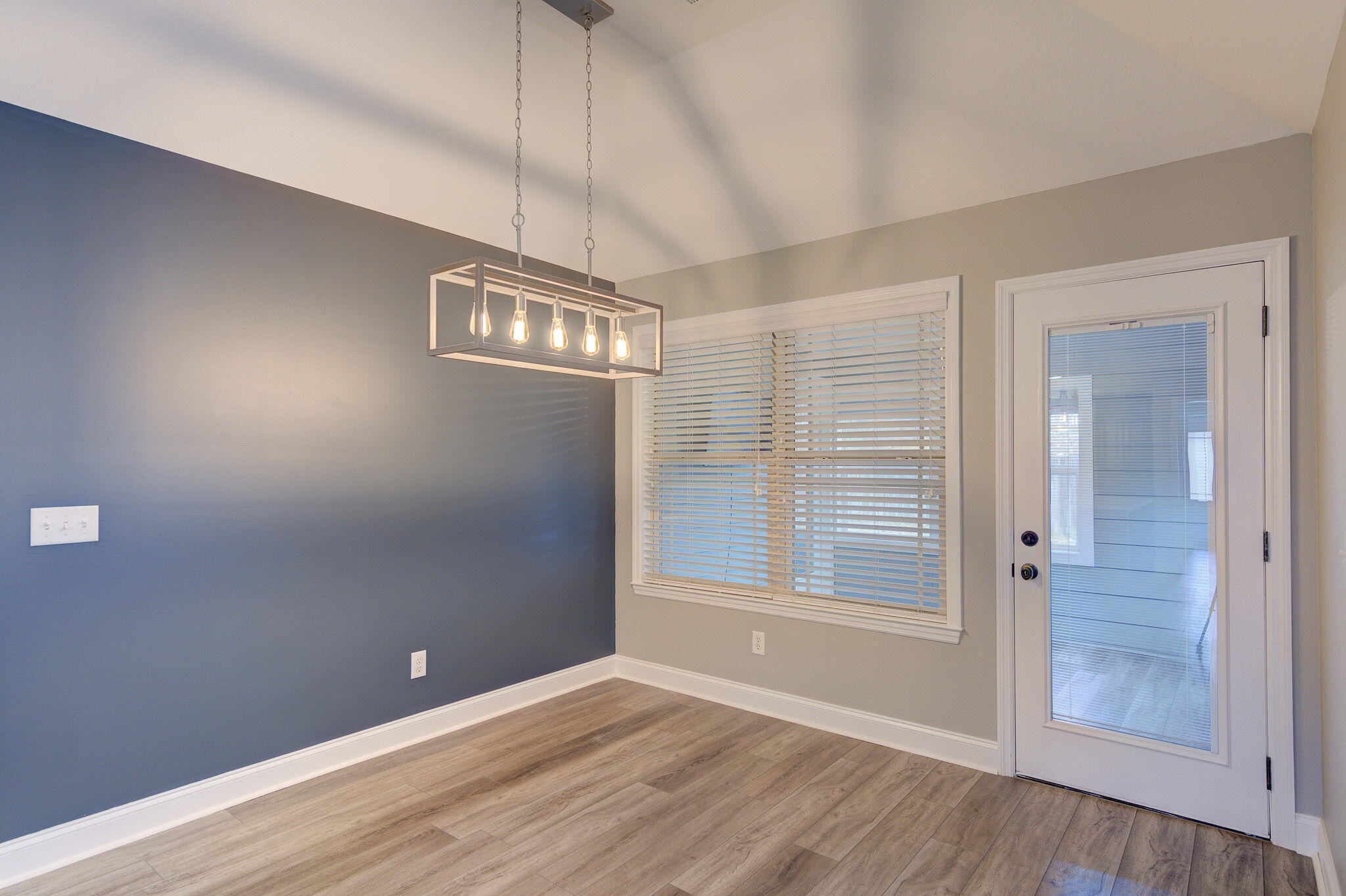147 Live Oak Road Ringgold, GA 30736 - Photo 13 of 37 Dining Area