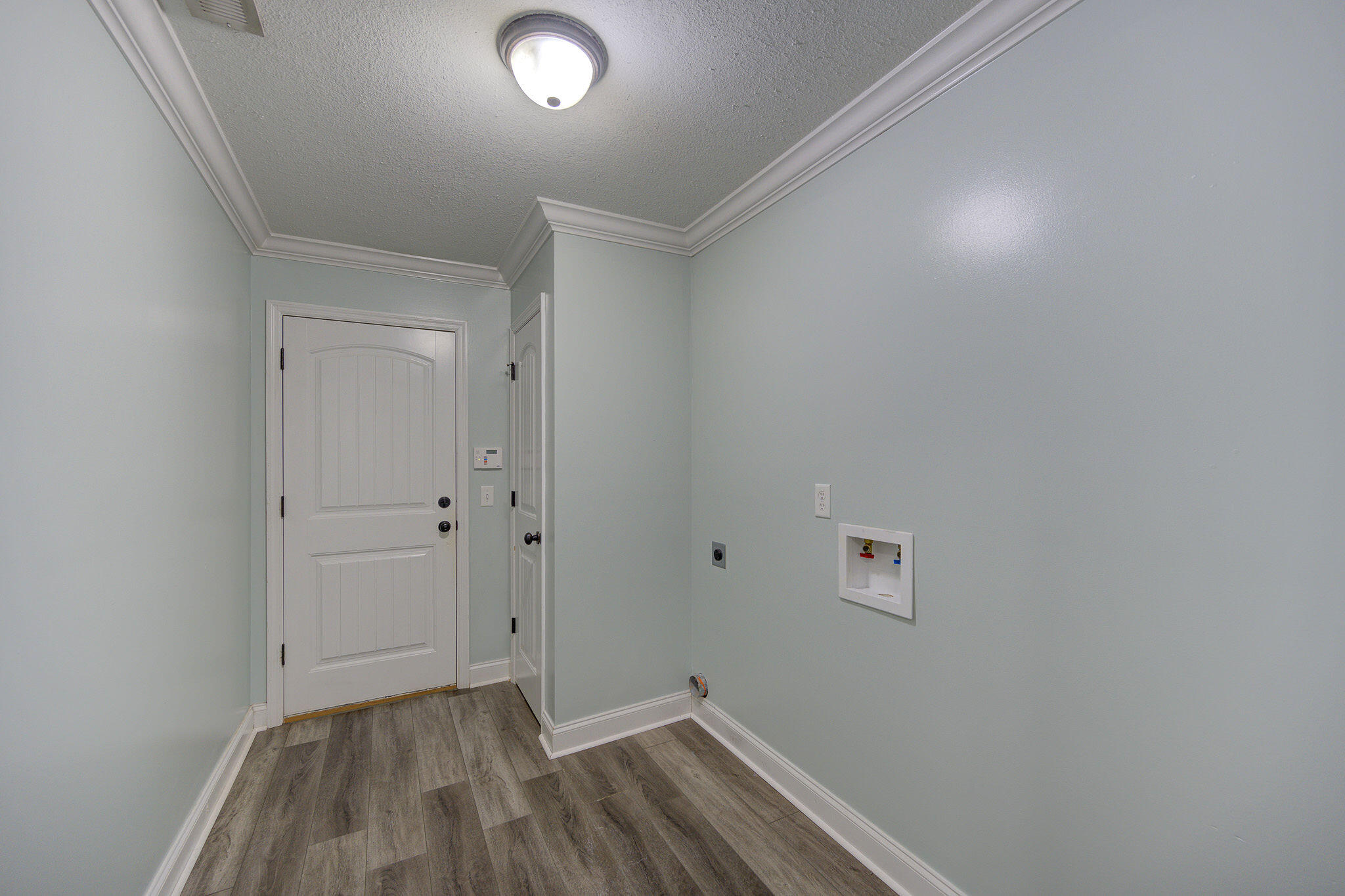 147 Live Oak Road Ringgold, GA 30736 - Photo 26 of 37 Laundry Room