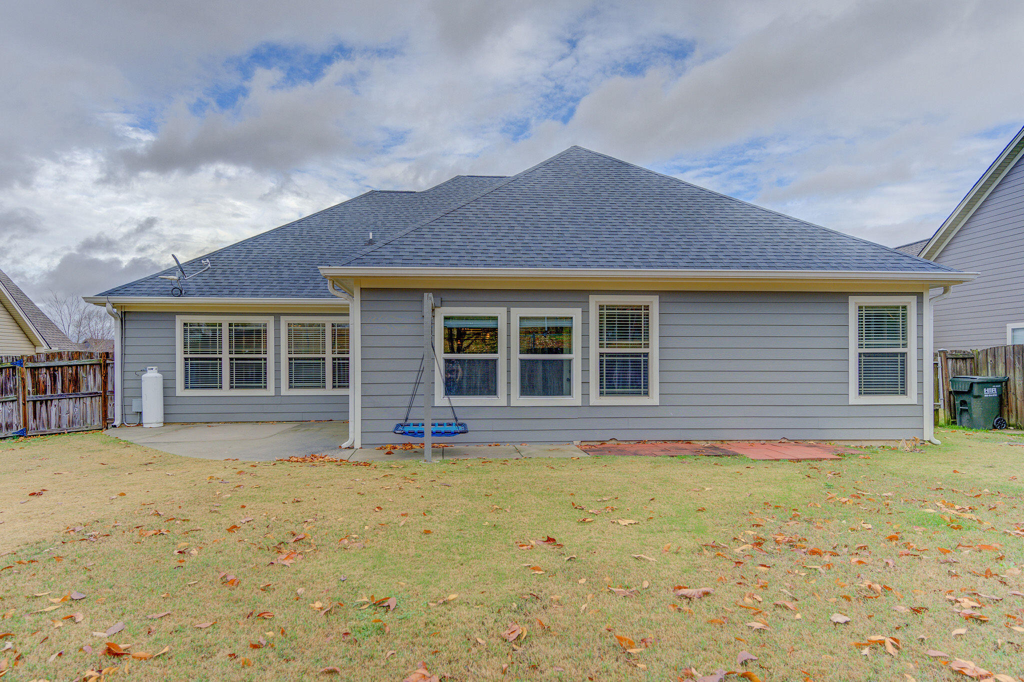 147 Live Oak Road Ringgold, GA 30736 - Photo 4 of 37 Back of House