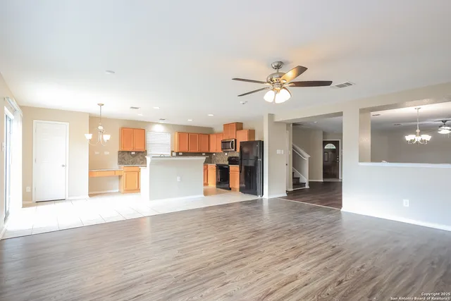 $1,820 | 2326 Cats Paw, Converse, TX 78109