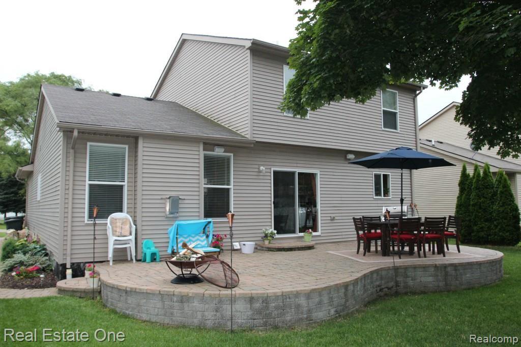 2710 Eastern Avenue Rochester, MI 48307 - Photo 12 of 38 IMG_9822.jpg