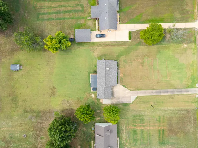 $300,000 | 225 Brierhedge Road, Covington, TN 38019