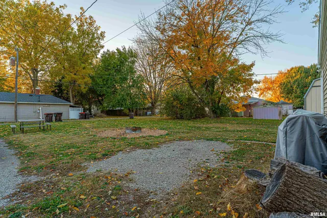 $79,900 | 1227 Delavan Street, Lincoln, IL 62656